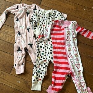 Hanna 18-24 zip up PJ lot